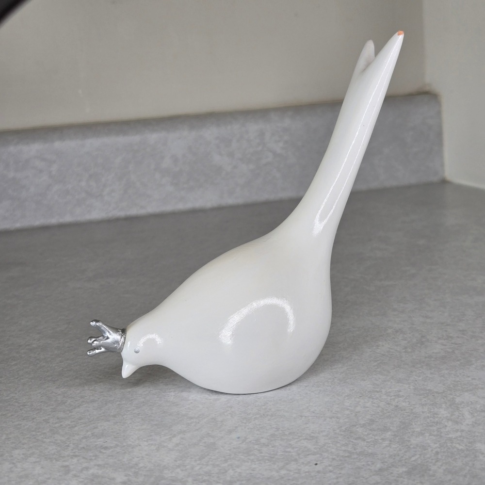 White Dove Figurine with Silver Crown - Decorative Bird Ornament‎